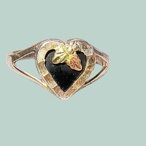 Landstrom's Black Hills Gold Heart Ring In  Sterling Silver, 12K Gold And Onyx